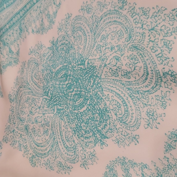 The Limited Flowy Top XL - Picture 3 of 4